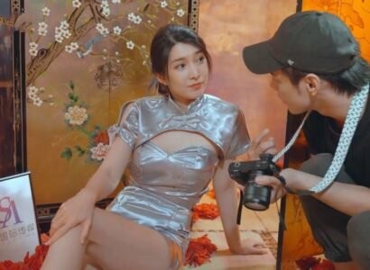 anh-tho-chup-anh-duoc-mac-trang-phuc-cua-em-nguoi-mau-xinh-dep