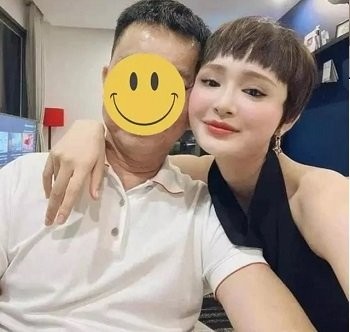 ca-si-hien-ho-voi-dai-gia-lo-clip-sex