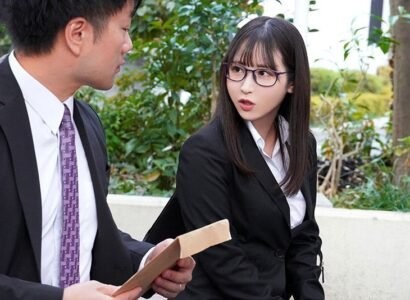 khi-lam-viec-voi-sep-thu-ky-boc-lo-con-nguoi-that-cua-minh