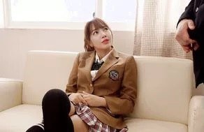lisa-black-pink-bi-trai-la-chich-nhau
