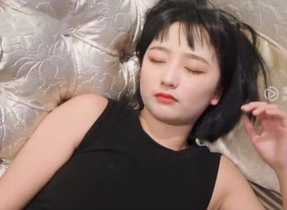 nhan-vien-say-ruou-dit-ba-chu