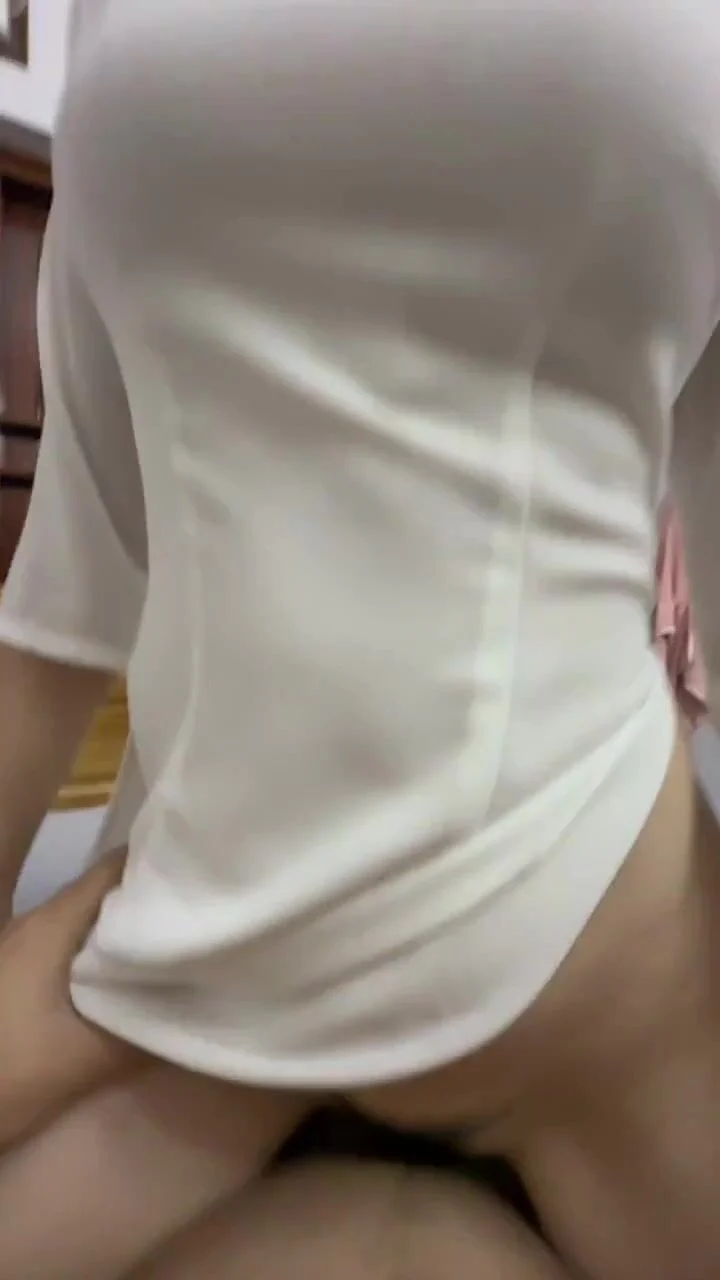 sinh-vien-nam-dinh-chup-ki-yeu-ao-dai-lon-ram-lut-can-djt-lon-mup-du-tu-the-quay-vd